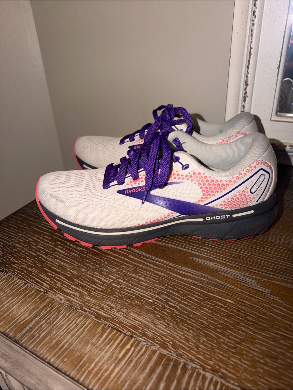 Brooks Ghost Women's Running Shoes - Light Pink Upper with Purple Laces